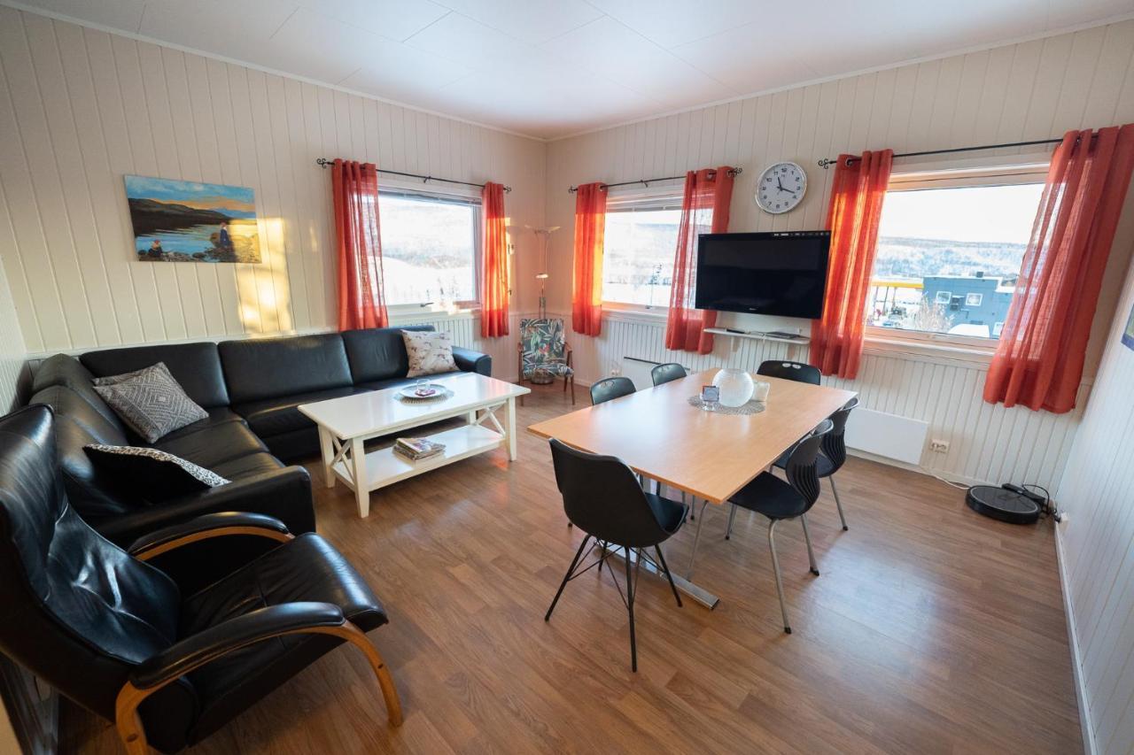 Mix Tana Spiseri og Overnatting Motell Exteriör bild